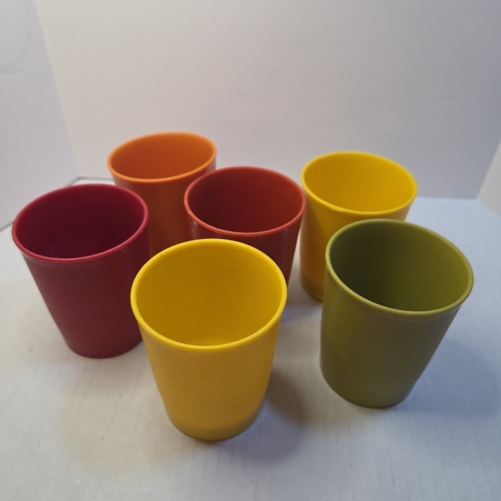 Vintage Tupperware 1251 Cups‎ Set 6